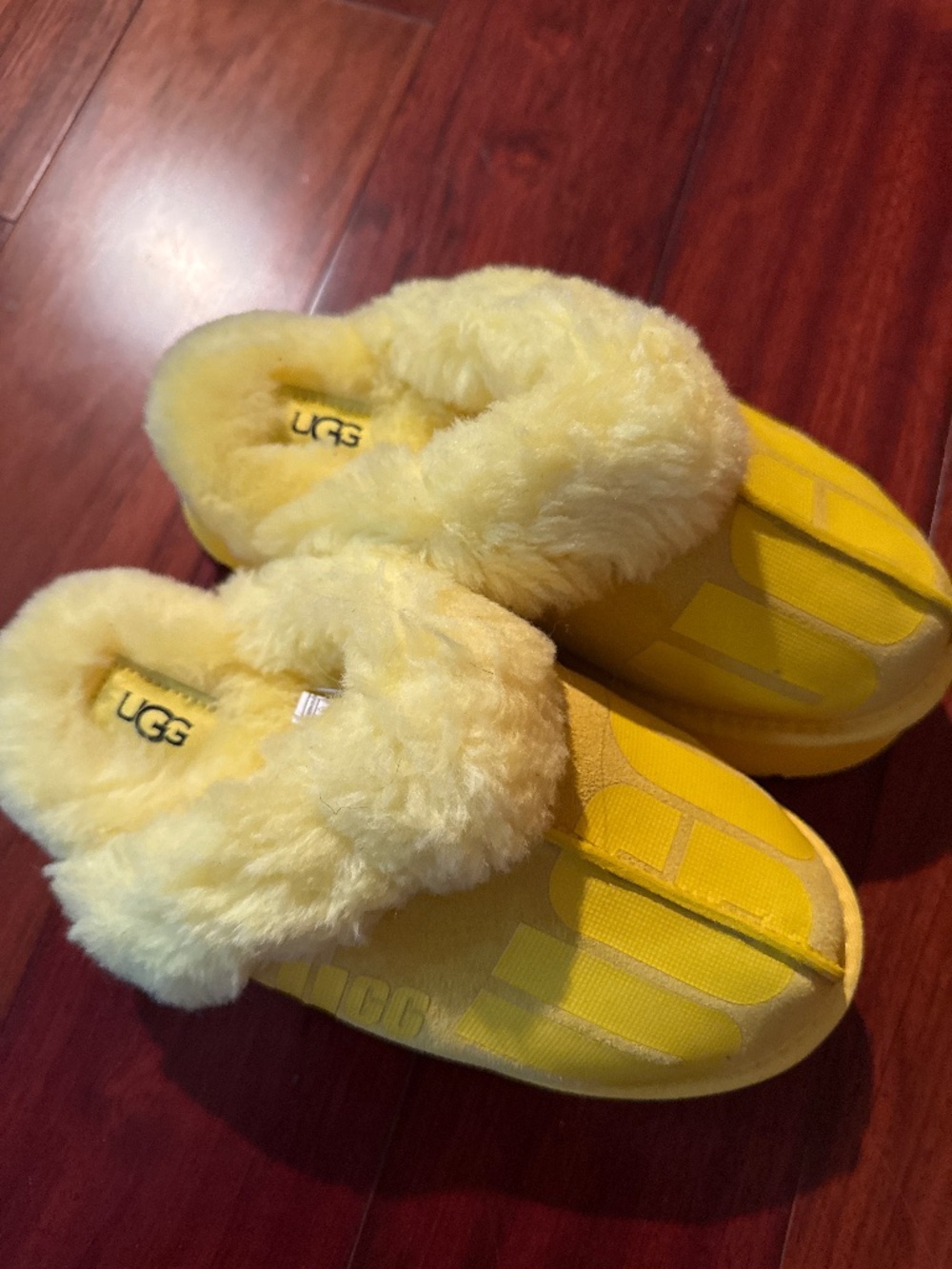 UGGplush woman’s yellow slippers